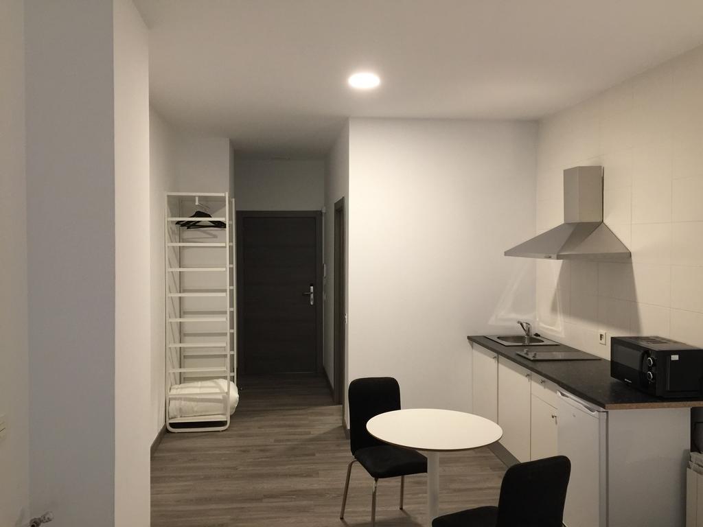 Room And Kitchen Bilbao Dış mekan fotoğraf