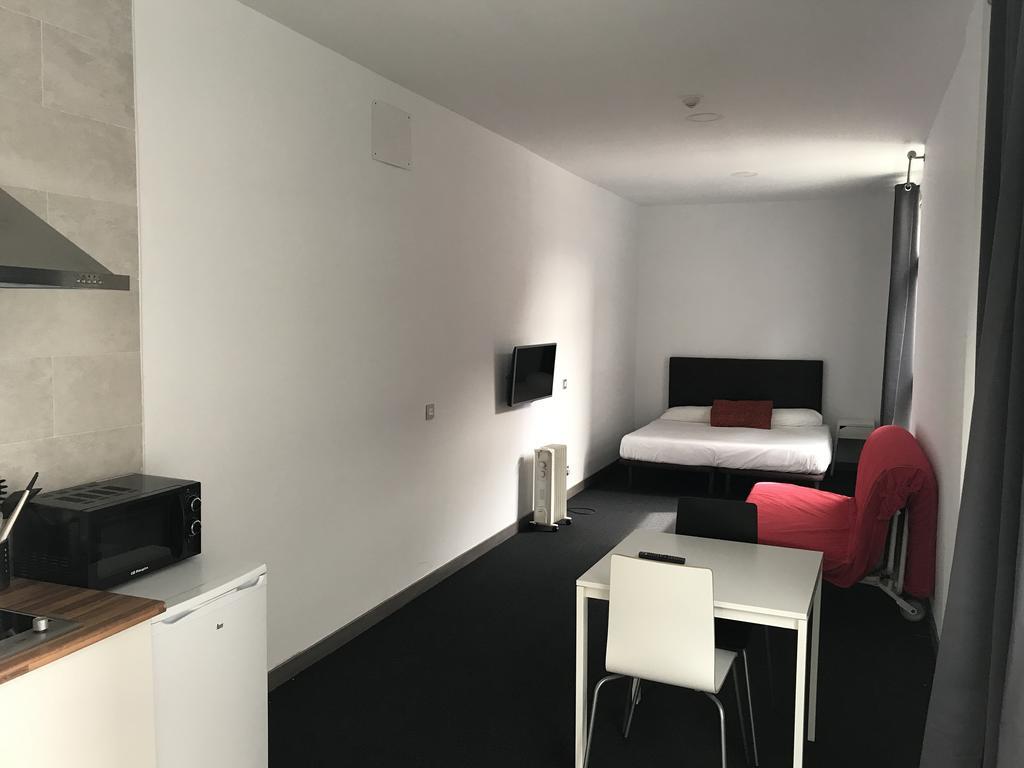 Room And Kitchen Bilbao Dış mekan fotoğraf